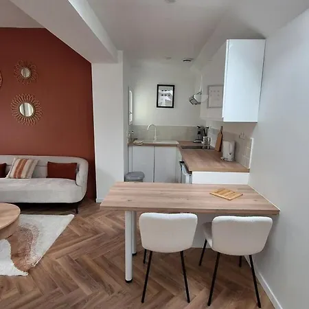 La Maison Des Pins Apartamento *